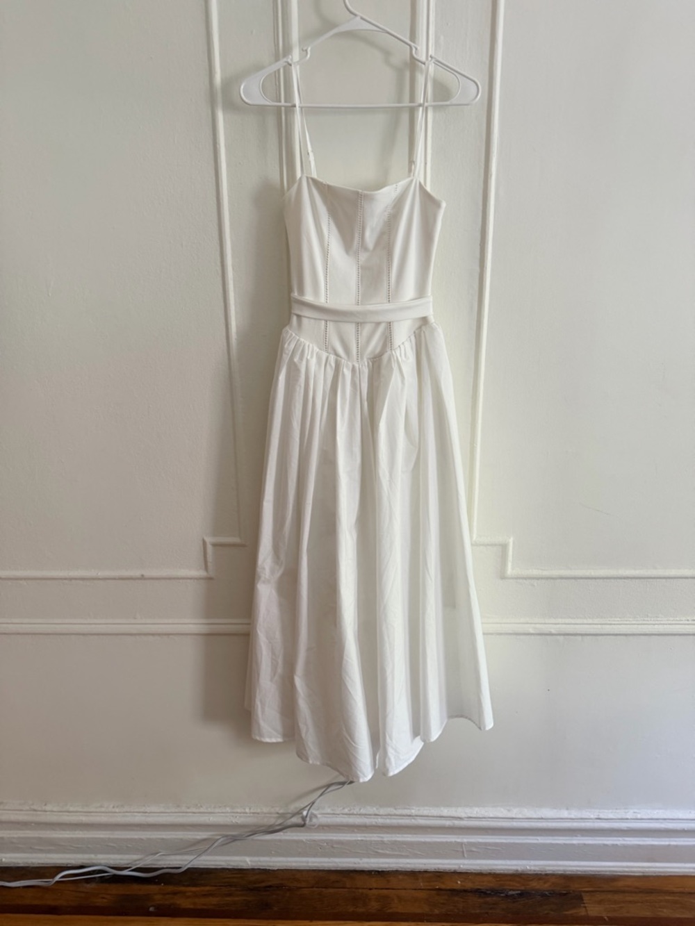 Commense White Spaghetti-Strap Midi Dress
